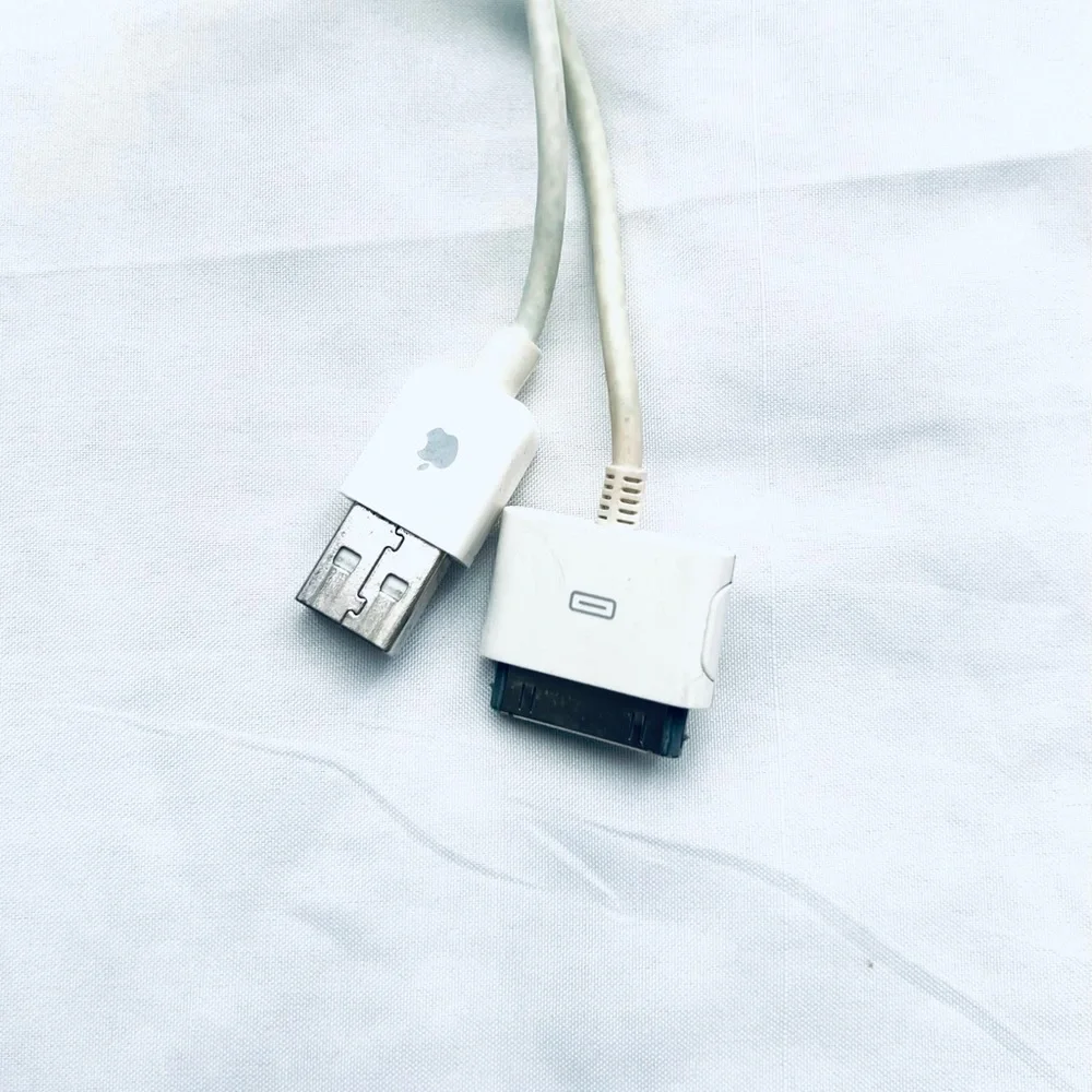 Original Apple USB Data Sync Cable Card Charger for iPod iPod iPhone 1 2 3 4
